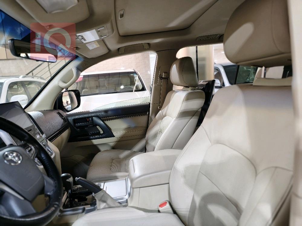 تويوتا لاندكروزر